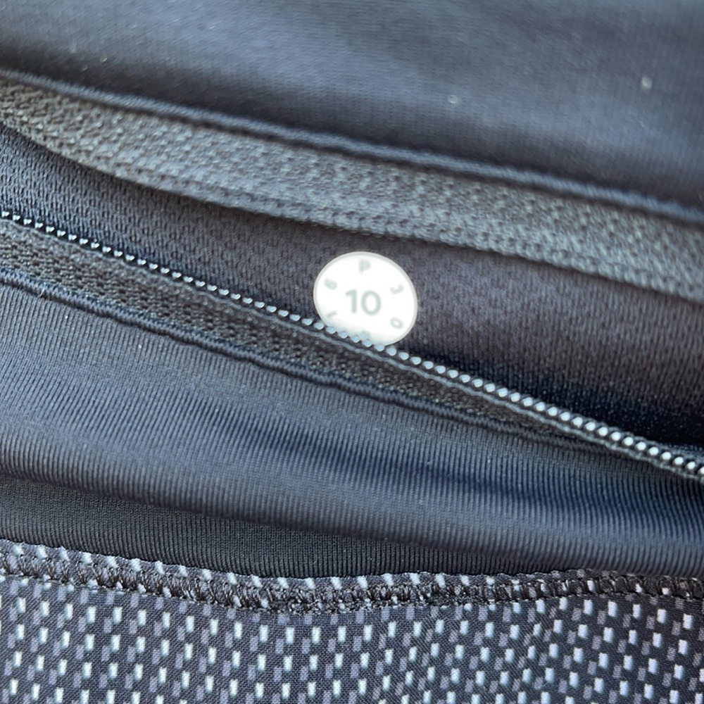 ⭐️ Lululemon Circuit Breaker Skirt - Like NEW! - Picture 3 of 4